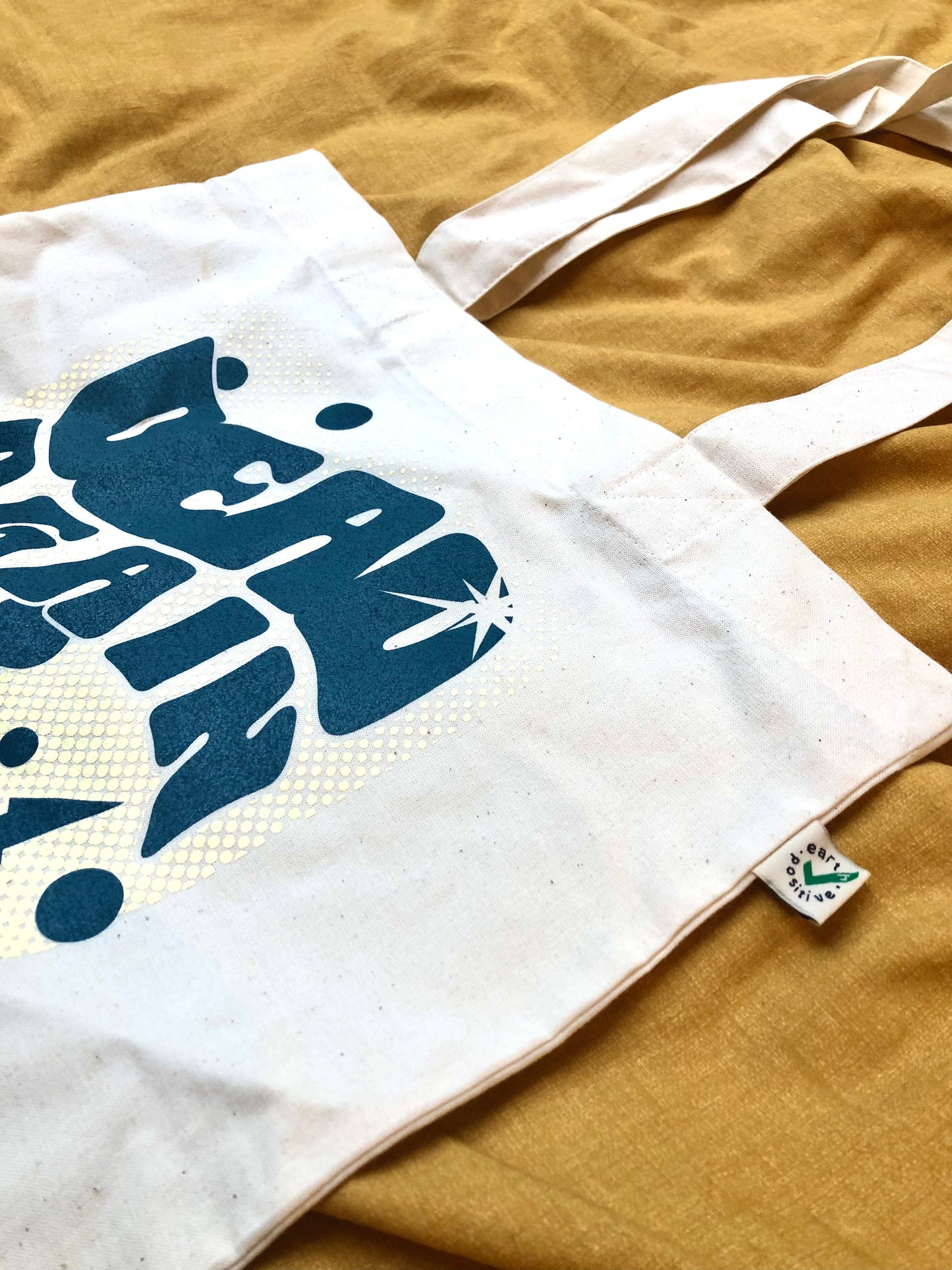 ‘Dead again’ Tote bag